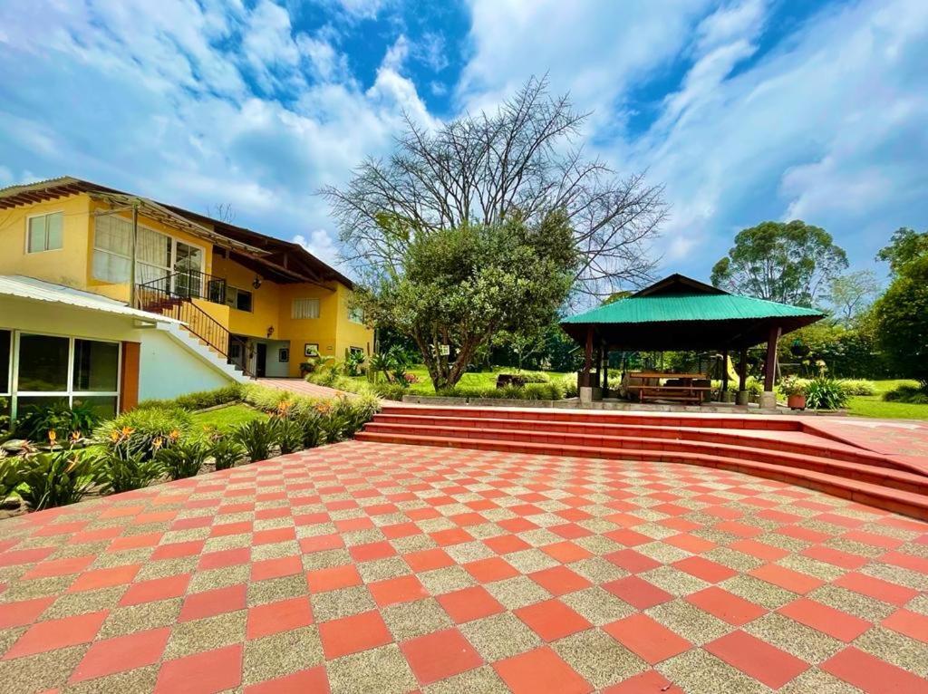 Finca Hotel La Ponderosa Rionegro Exterior photo